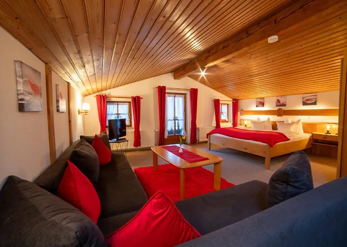 Gaestehaus Beim Schneidersepp Inkl. Chiemgaukarte Рупольдинг